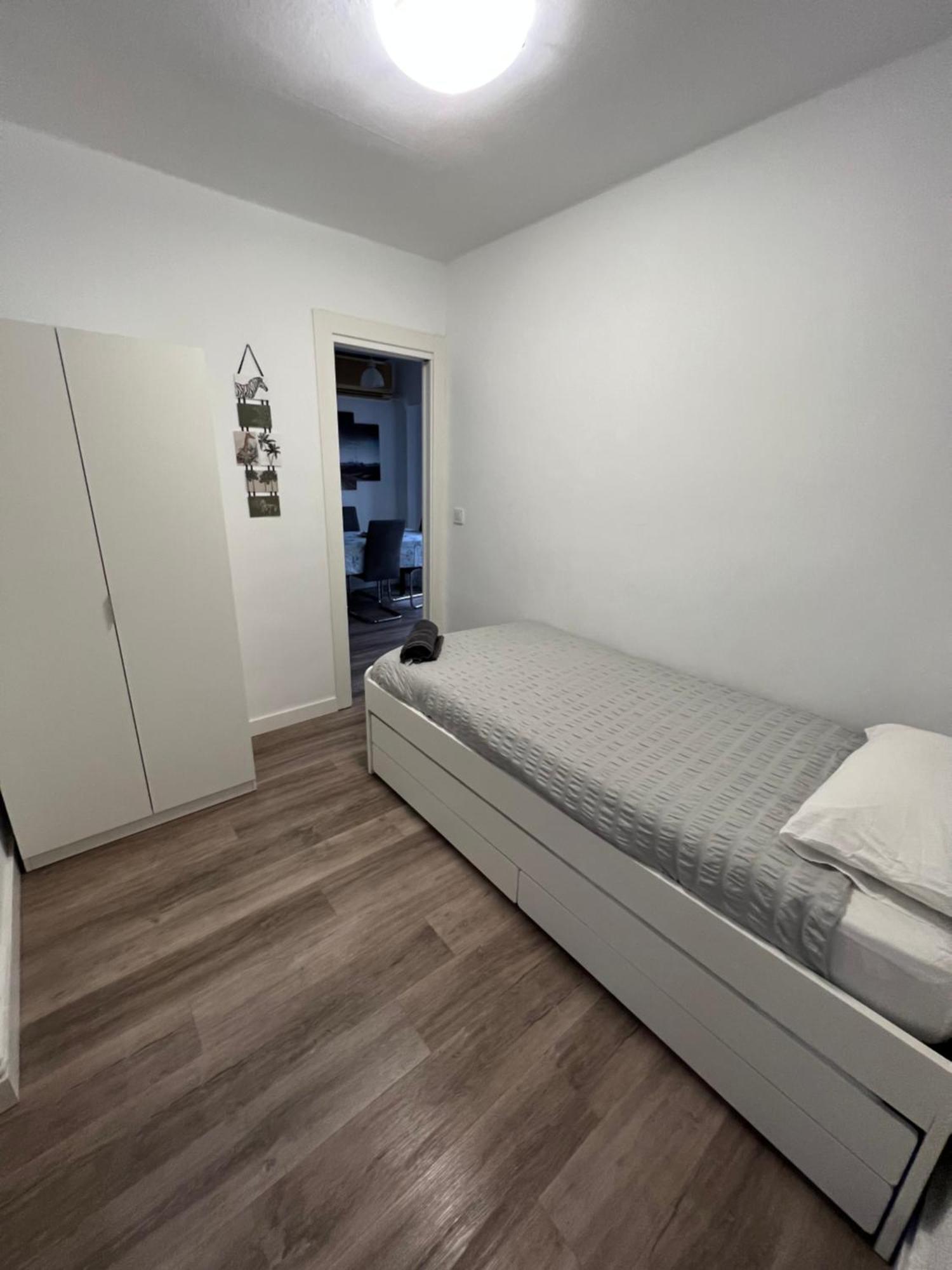 Apartamento Apartamento En Zaragoza Junto A La Estacion Delicias Exterior foto